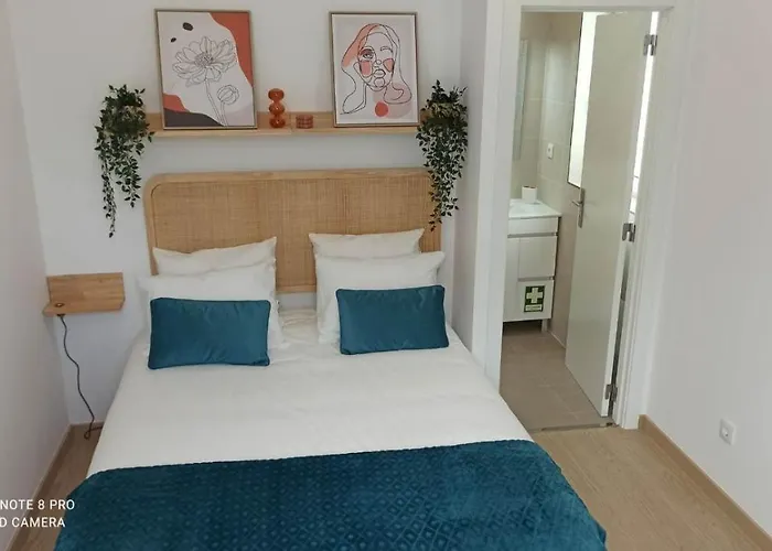 Ria House אבאירו