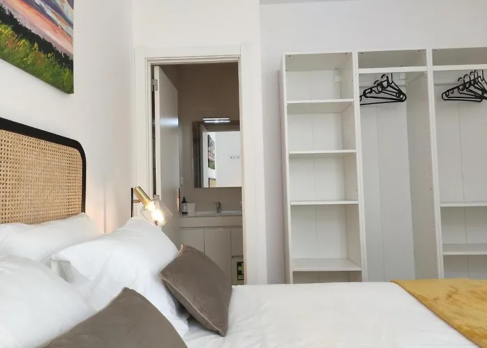 Ria House אבאירו