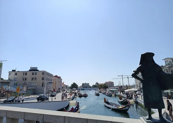 Ria House אבאירו